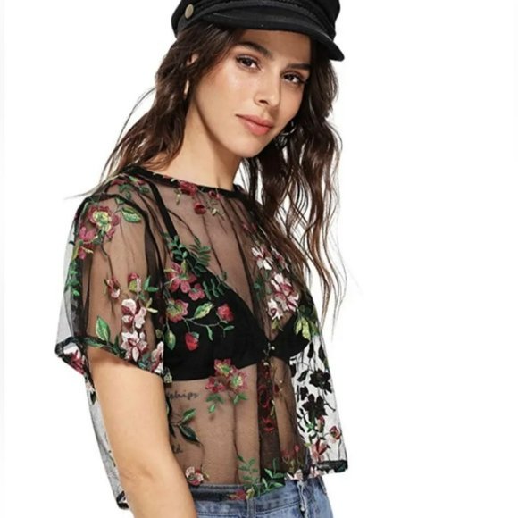 RIPE White Mesh Embroidered Top - Picture 2 of 6